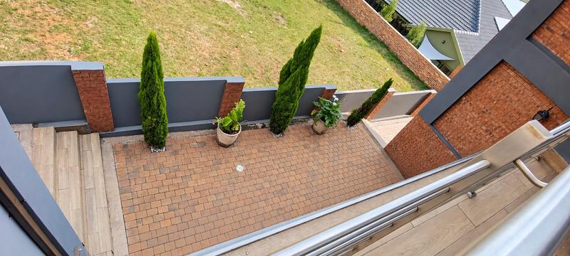 5 Bedroom Property for Sale in Middelburg Eastern Cape